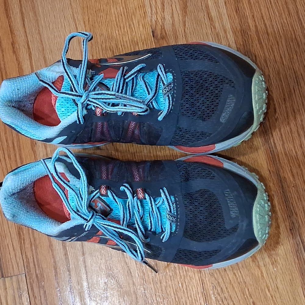 Brooks Cascadia 11 Trail Black and Blue Athletic Shoes Size - 8 - Picture 2 of 5